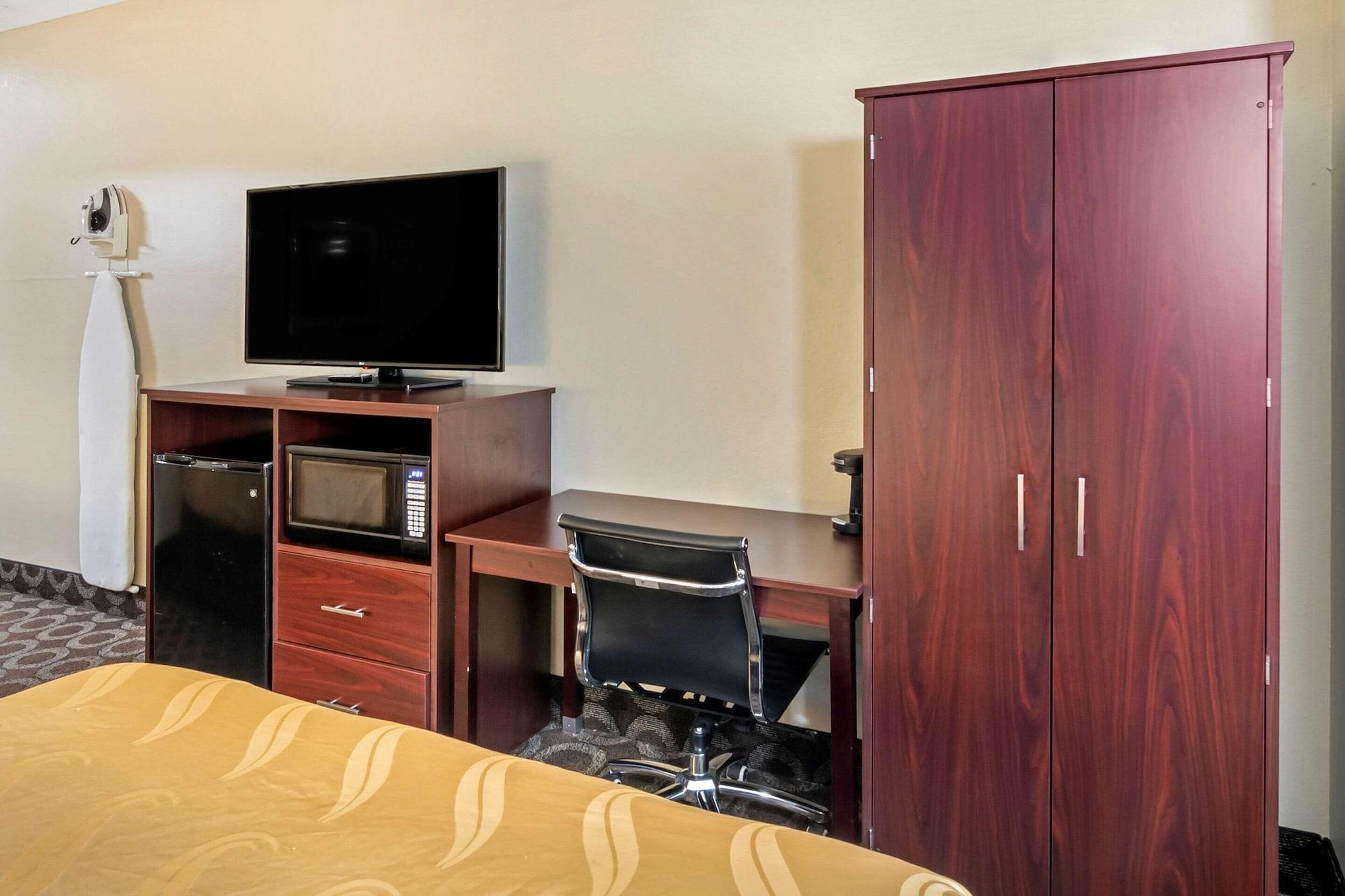 Quality Inn Overland Park Kansas City Bagian luar foto